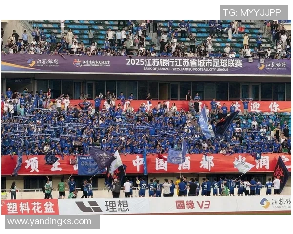 中国足球热潮席卷全国青少年参与激增助力未来发展 中国足球热潮席卷全国青少年参与激增助力未来发展